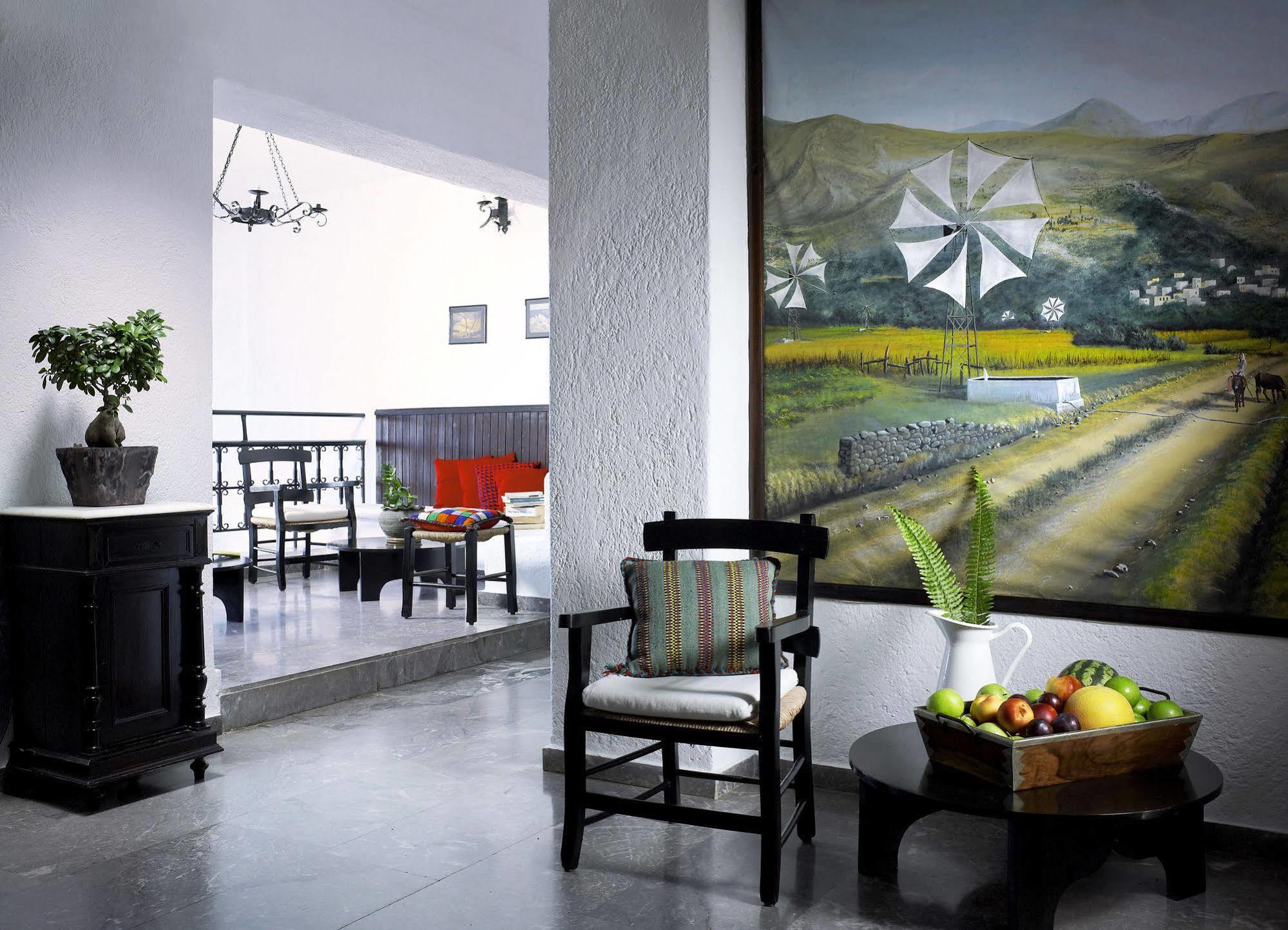 Victoria Hotel Ágios Nikólaos Екстериор снимка